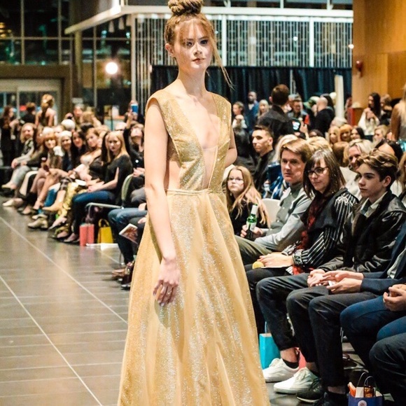 Gold Stripe by Nicole VandenBerg Design π - Picture 7 of 7